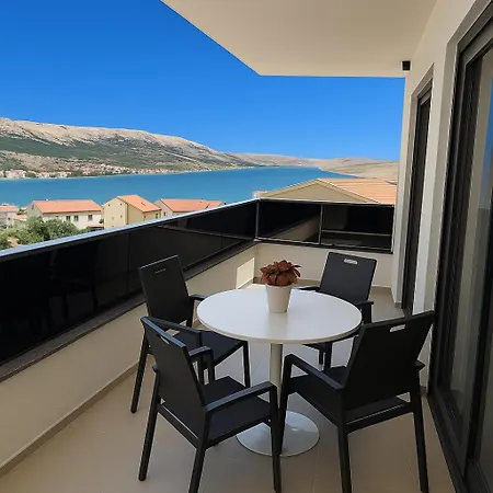 Babic Apartman Pag Town