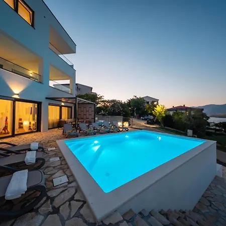 Babic Appartamento Pag Town