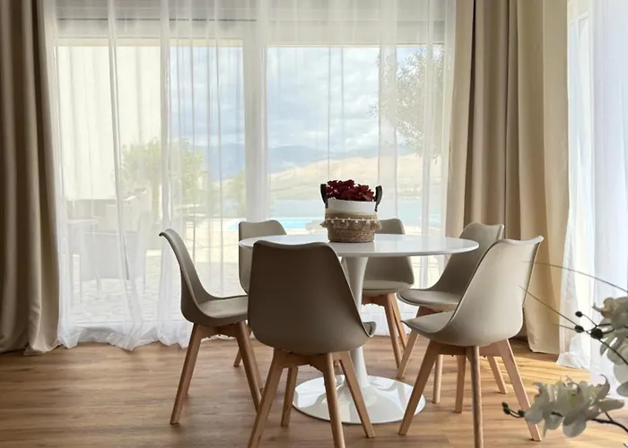 Apartment Babic Pag Town
