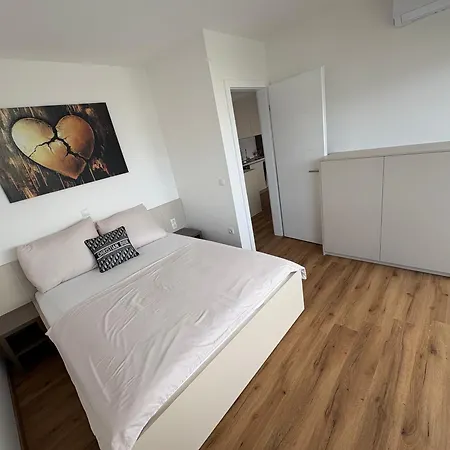 Babic Apartamento Pag Town